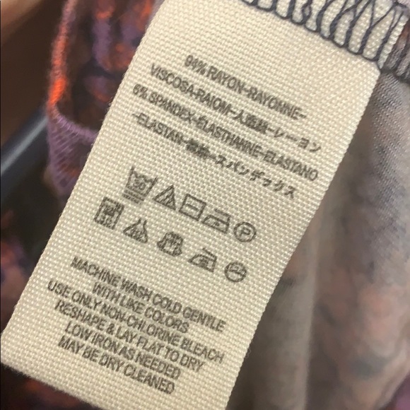 3/$20 Free People Floral Top - Picture 4 of 8